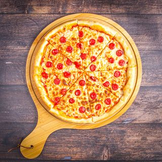 Пицца с колбасками (350г)