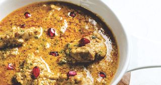 ხარჩო მეგრულად ქათმის ხორცით