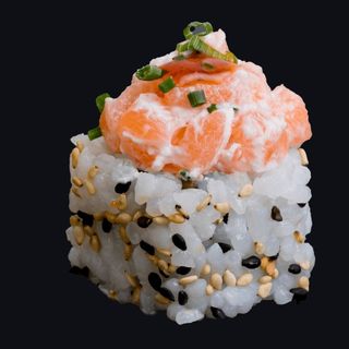 Uramaki salmão e philadelphia | 4 unids  