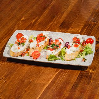 BRUSCHETTE CON BUFALA 300G