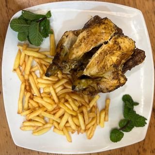 menu 3 pollo entero con patata + Alita de pollo 6 usd + cola 2 litro 