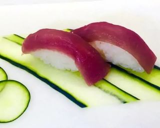 N2 Nigiri Atum