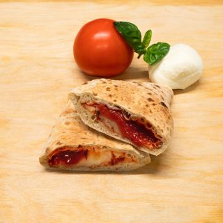 Pomodoro Mozzarella e  Basilico