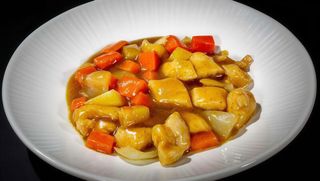 151. Pollo in salsa curry