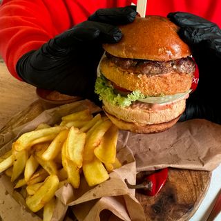 Бургер з 2 видами котлет