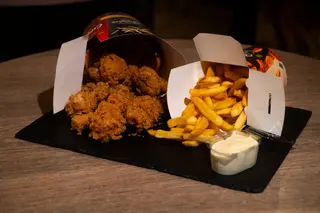 Crispy Hot wings box - D