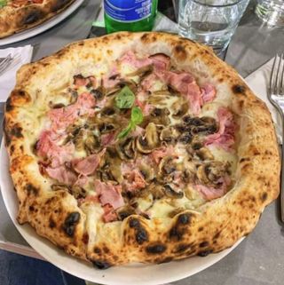 Prosciutto funghi