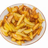 Ración De Patatas Fritas Con Salsa (Mediana)