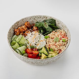 Боул с курицей