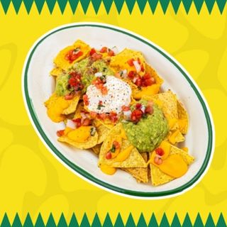 -Nachos Guaca