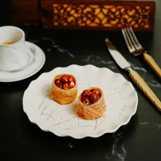 Nid d’oiseau aux amandes
