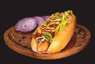 Хот-дог с сосиской/ Hot-Dog cu o crenvusca