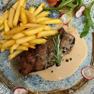 Bife com molho pimenta