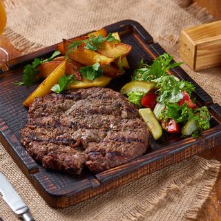 Біфштекс яловичий з сиром (450г)