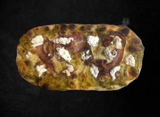 Crema di zucchine, pancetta croccante e burrata