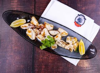 Калмари на плоча(180г)