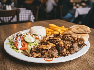 Kebab na talerzu