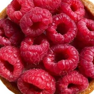 Тарталетка с малиной