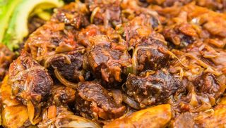 1Kg Fried Pork, Cabbage and Matoke