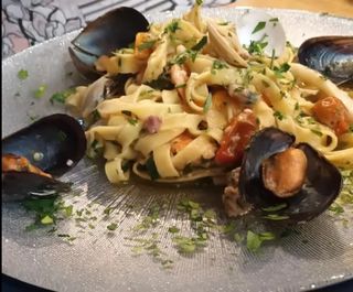 Tallarines  con frutos de Mar 