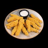 Пилешки филенца с корнфлейкс и млечен сос (250г)