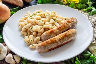 Butifarra A La Brasa Con Alubias Blancas
