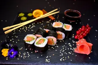 Spicy Maki Somon