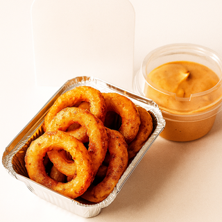 Anillos de cebolla con Salsa