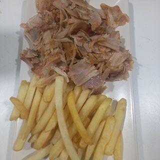 Patatas Con Mixto (M)