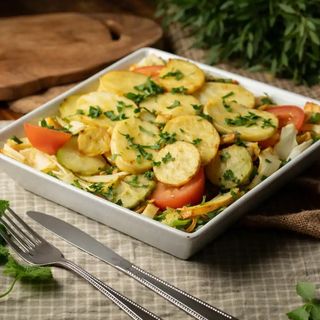 Sałatka Paryska z Grillowanym Kurczakiem