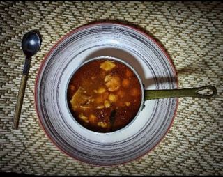 Callos con garbanzos