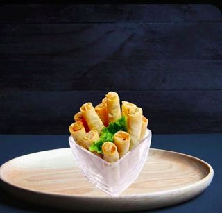 Ración De Rollos De Queso (4 Uds.)