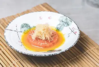 5. Tartare salmone