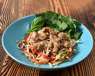 Салат зі смаженою куркою (200г)