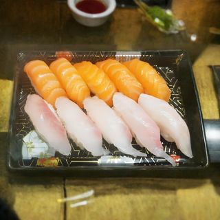 205 Nighiri sake Suzuki - 10 pezzi