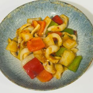 26. Calamar Con Salsa Picante