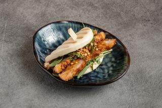 23.Bao de langostino (1 ud.)