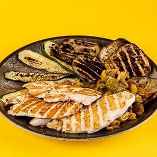 PETTO DI POLLO AL PIATTO