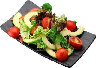 Salată cu avocado