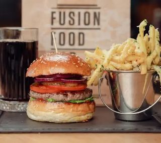 Meniu Clasic Burger 