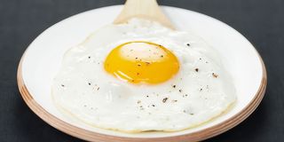 1 Œufs Au Plat + 2 Accompagnements