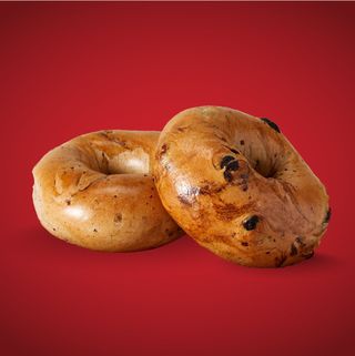 Bagel s cimetom i grožđicama