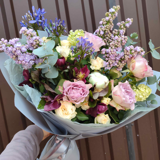 Букет на смак флориста на 2000 грн
