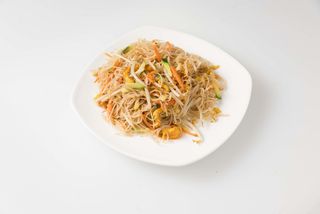 Spaghetti di riso con verdure
