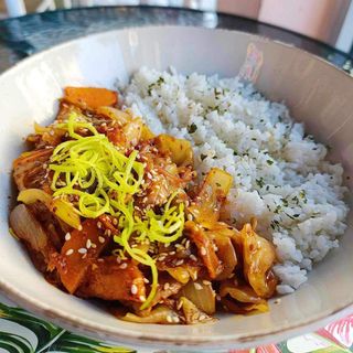 STIR FRY KIMCHI PORK OR CHICKEN