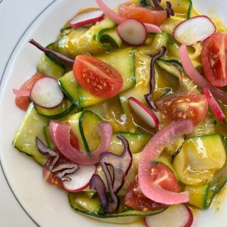 Ceviche De Carbassó, Mini Cogombre, Ceba Encurtida I Blat De Moro