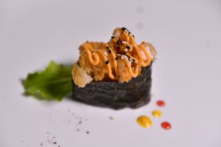 704. Gunkan gamberi 2 pezzi