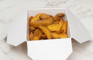 Ración De Patatas Rústicas