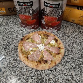 Le gustose crema di pistacchi e mortadella i.G.P bianca