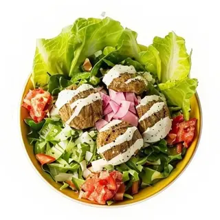 Ensalada con falafel + patatas + bebida